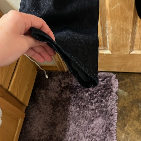 Susan Graver Dark Wash Jeans w Floral Embroidery - Picture 6 of 7